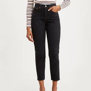 Wedgie Fit Ankle Levi's Jeans | Never Worn Before